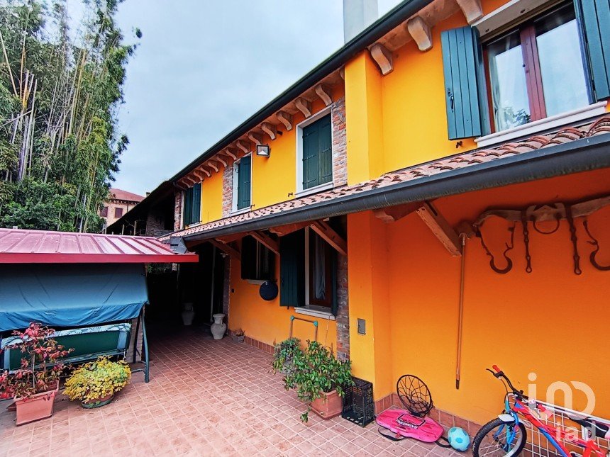 Apartment 6 rooms of 160 m² in Sant'Urbano (35040)