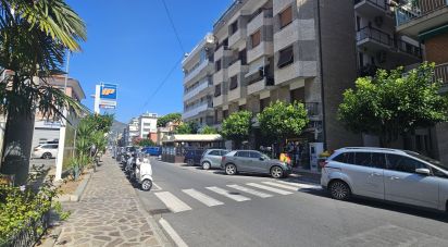 Negozio / locale commerciale di 70 m² in Alassio (17021)