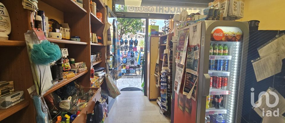 Shop / premises commercial of 70 m² in Alassio (17021)