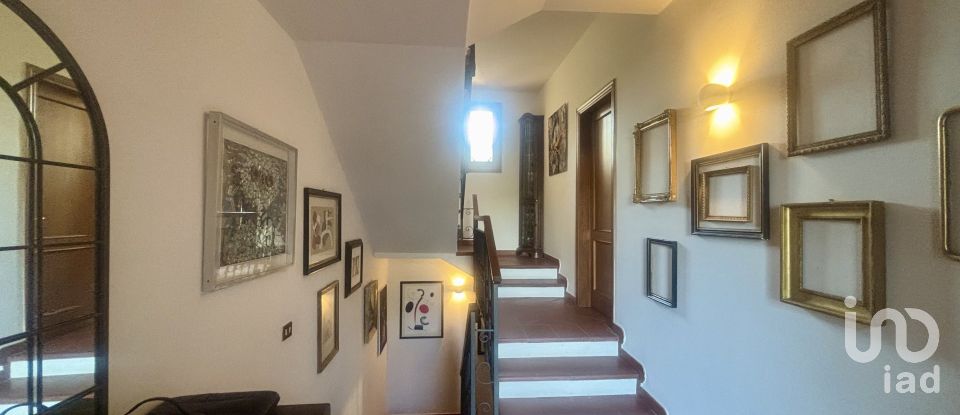 Villa Bifamiliare 13 locali di 289 m² in San Casciano in Val di Pesa (50026)