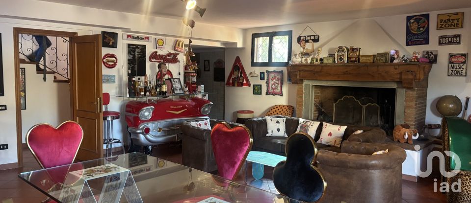 Villa Bifamiliare 13 locali di 289 m² in San Casciano in Val di Pesa (50026)