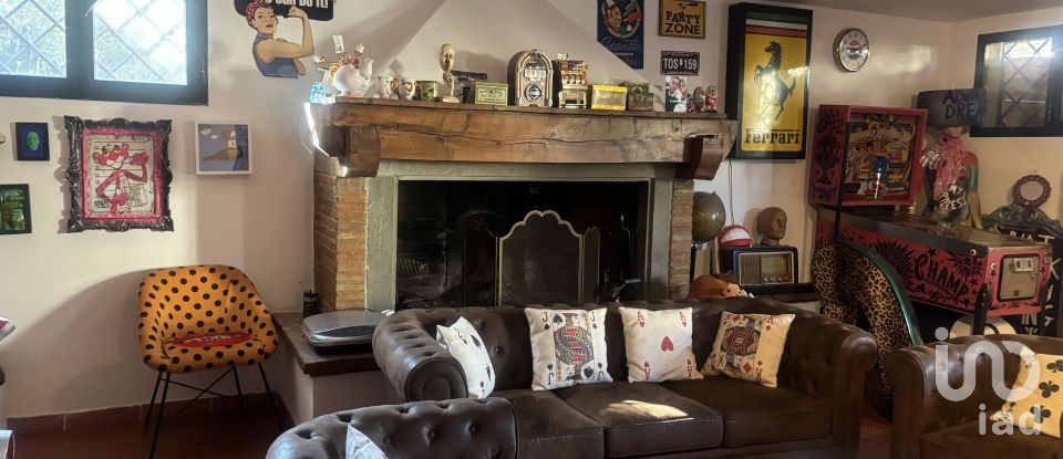 Villa Bifamiliare 13 locali di 289 m² in San Casciano in Val di Pesa (50026)