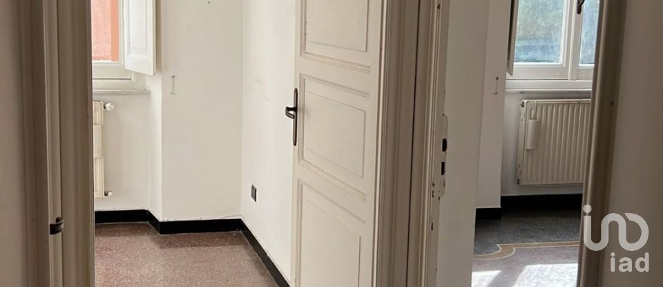 Apartment 5 rooms of 100 m² in Genova (16148)
