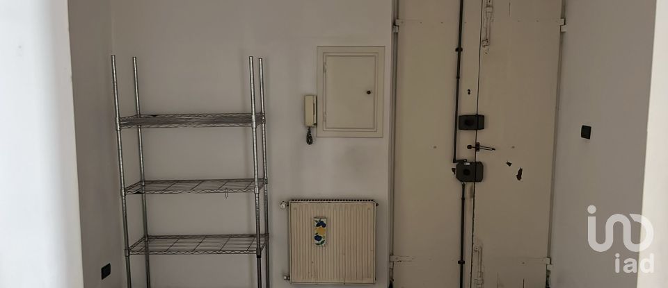 Apartment 5 rooms of 100 m² in Genova (16148)