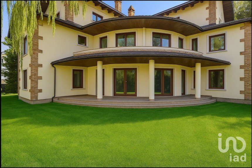 Casa indipendente / Villa 12 locali di 500 m² in San Clemente (47832)