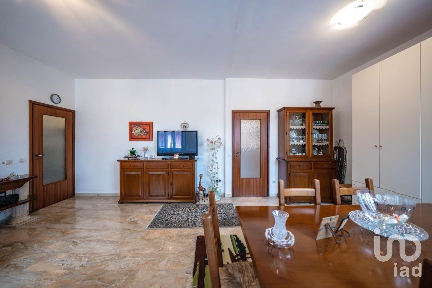 Appartamento 5 locali di 115 m² a Ferrara (44121)