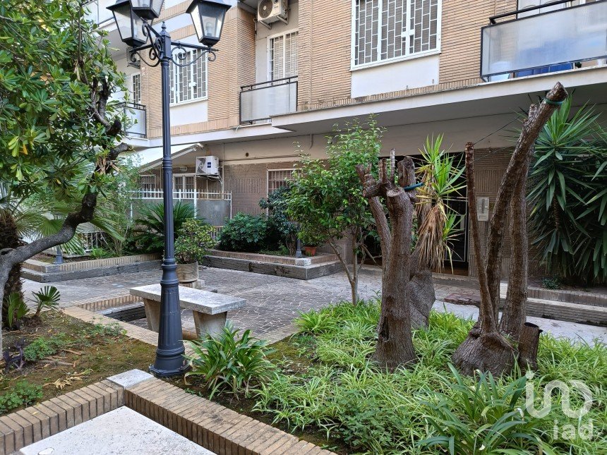 Three-room apartment of 101 m² in Roma (00179)