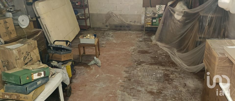 Posto auto di 56 m² in Roma (00179)