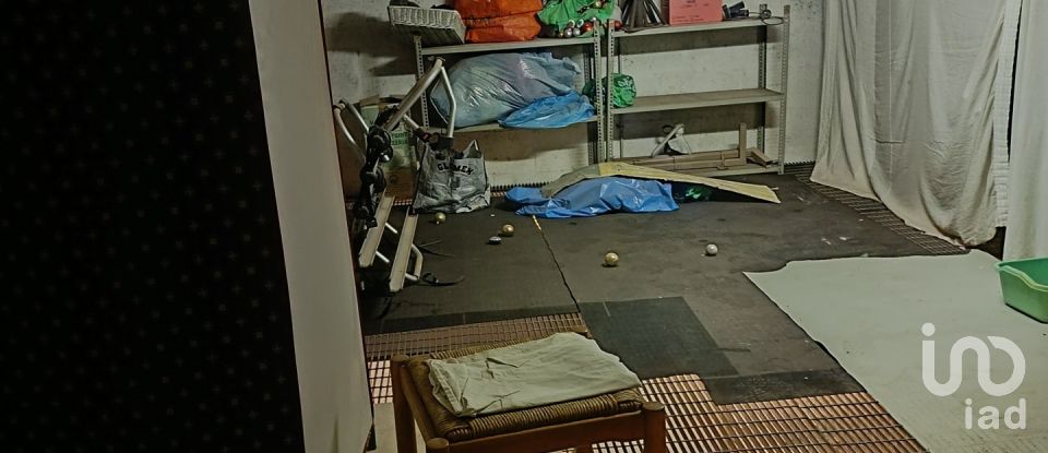 Posto auto di 56 m² in Roma (00179)