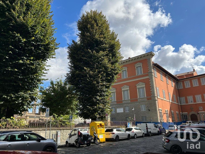Retail property of 12 m² in Firenze (50125)