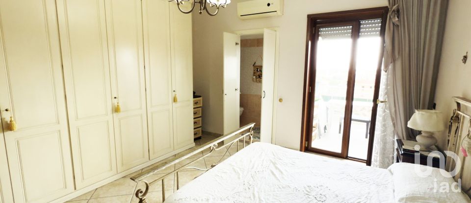 Three-room apartment of 95 m² in Frattamaggiore (80027)