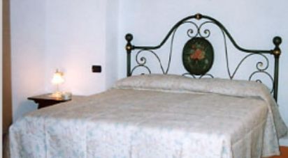 Rustico 0 locali di 300 m² in Monticiano (53015)