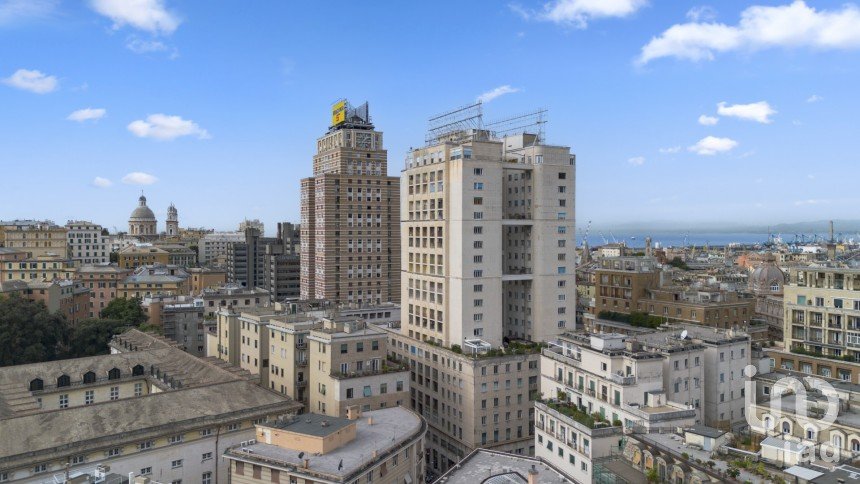 Appartamento 5 locali di 86 m² a Genova (16121)
