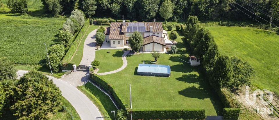 Casale 11 locali di 337 m² in San Giorgio in Bosco (35010)