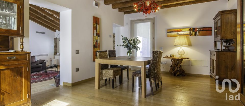 Casale 11 locali di 337 m² in San Giorgio in Bosco (35010)