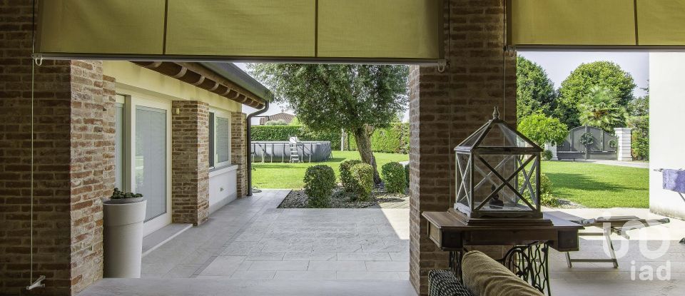 Casale 11 locali di 337 m² in San Giorgio in Bosco (35010)