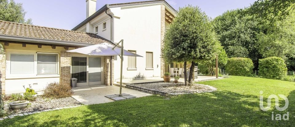 Casale 11 locali di 337 m² in San Giorgio in Bosco (35010)