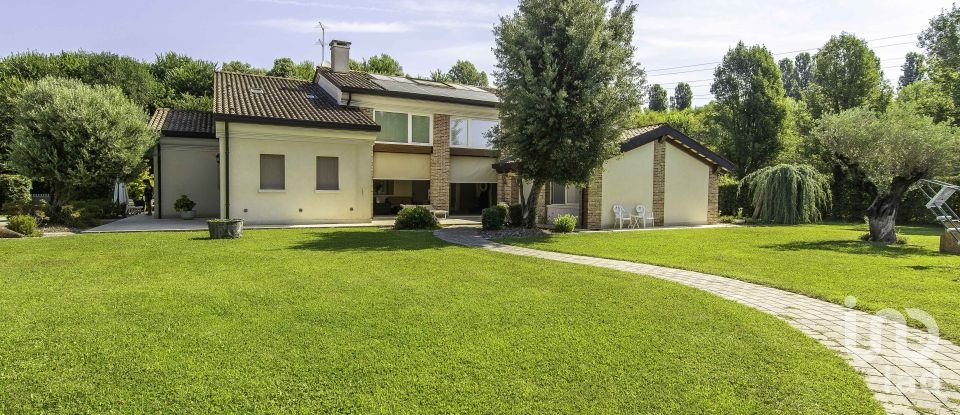 Casale 11 locali di 337 m² in San Giorgio in Bosco (35010)