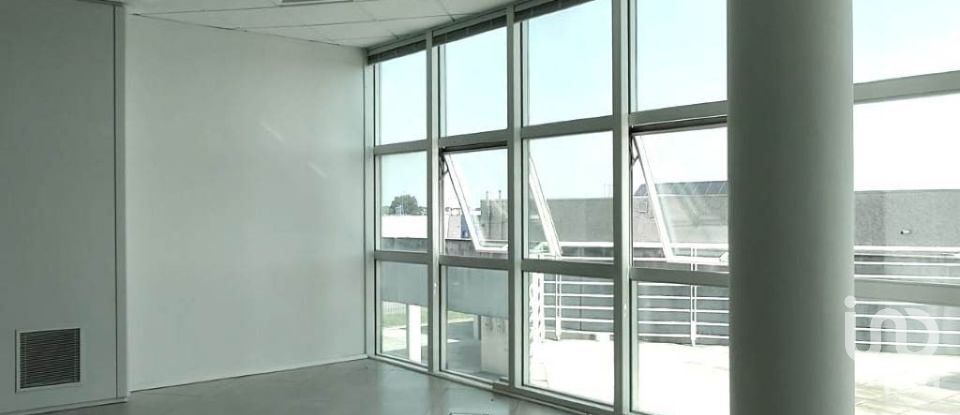 Building of 4,100 m² in Curtatone (46010)