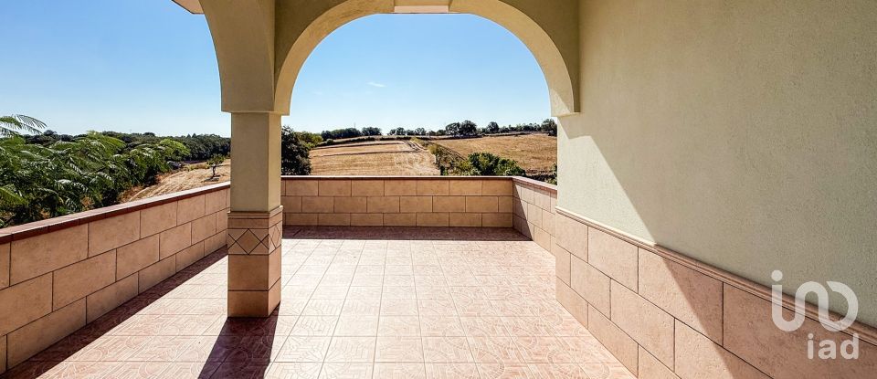Farm 17 rooms of 511 m² in Martina Franca (74015)