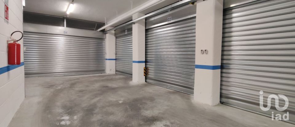 Posto auto di 13 m² in Roma (00141)