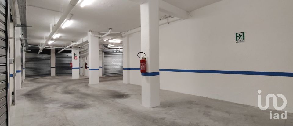 Posto auto di 13 m² in Roma (00141)