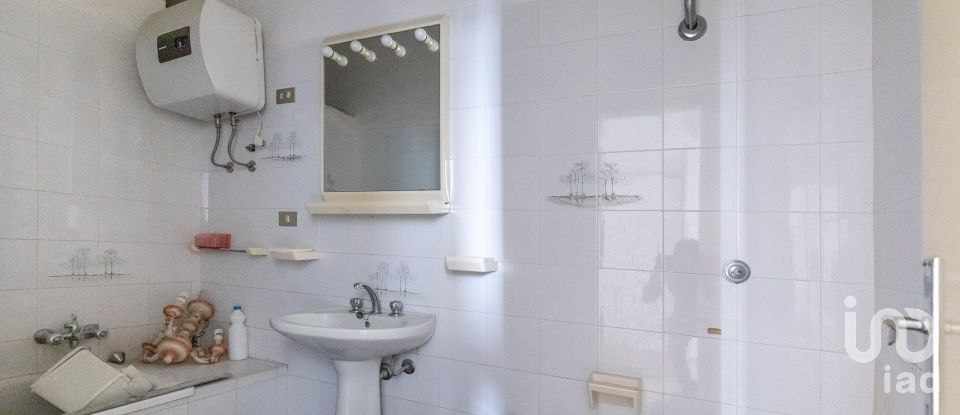 Casa di paese 8 locali di 238 m² in Mogliano (62010)