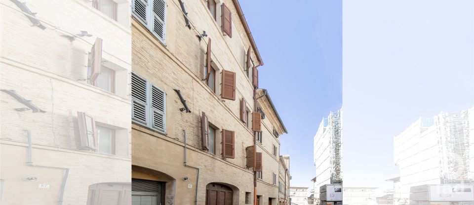 Casa di paese 8 locali di 238 m² in Mogliano (62010)