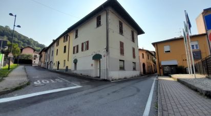 Negozio / locale commerciale di 72 m² in Calolziocorte (23801)