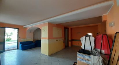 Negozio / locale commerciale di 72 m² in Calolziocorte (23801)