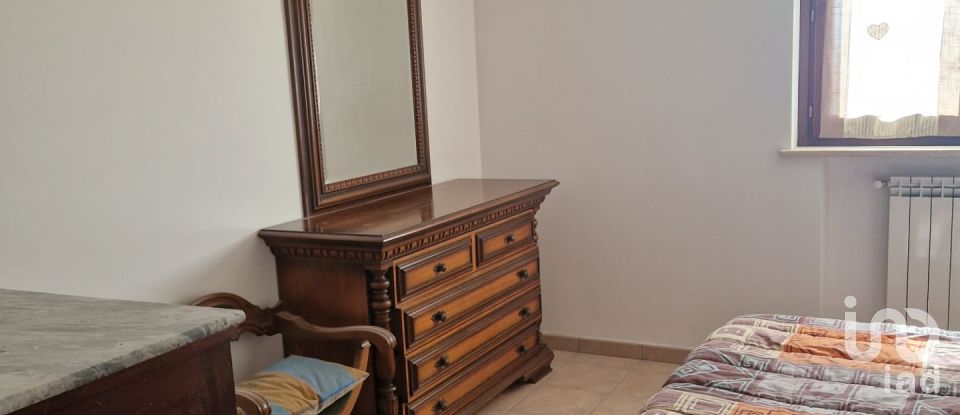 Villa Bifamiliare 16 locali di 216 m² in Roseto degli Abruzzi (64026)