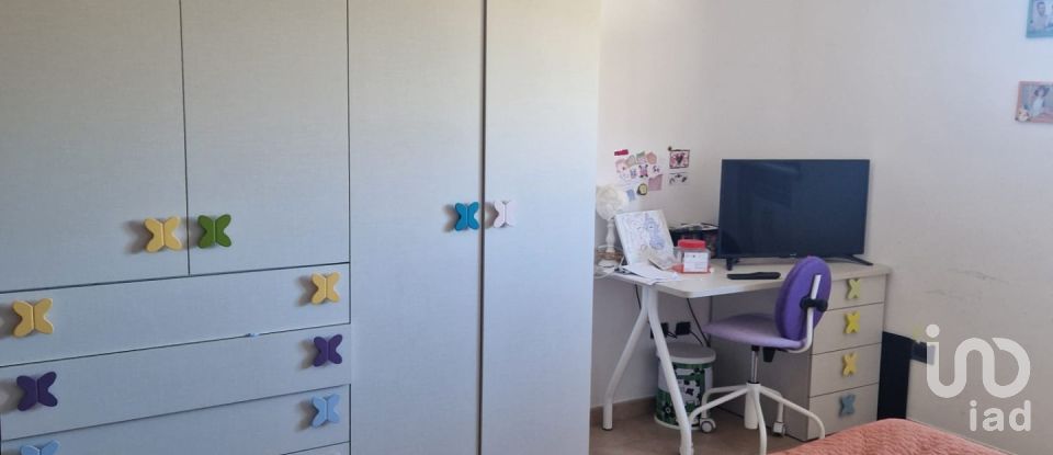 Villa Bifamiliare 16 locali di 216 m² in Roseto degli Abruzzi (64026)