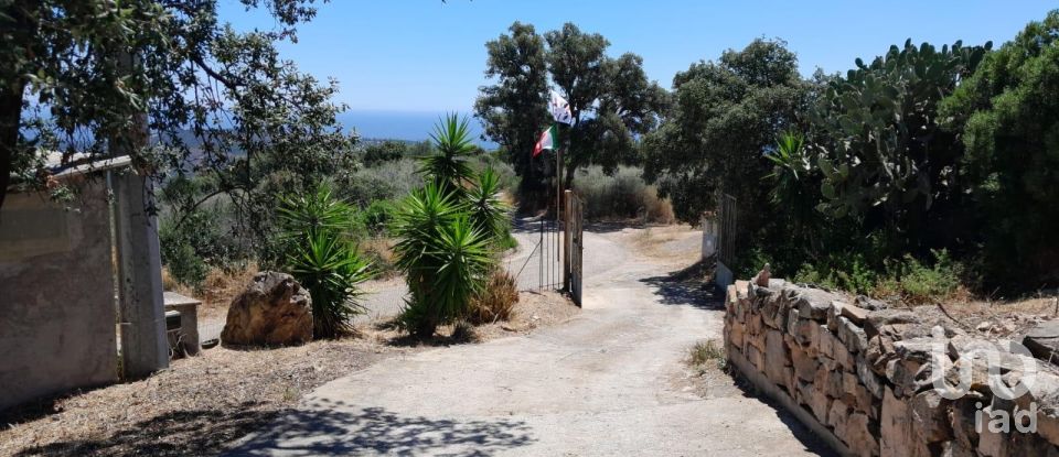 Casa indipendente / Villa 0 locali di 135 m² in Bari Sardo (08042)