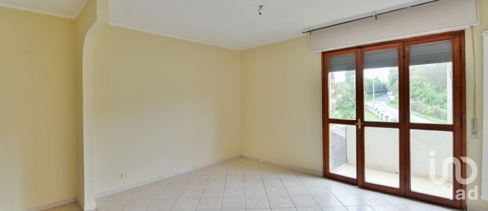 Three-room apartment of 82 m² in Besana in Brianza (20842)