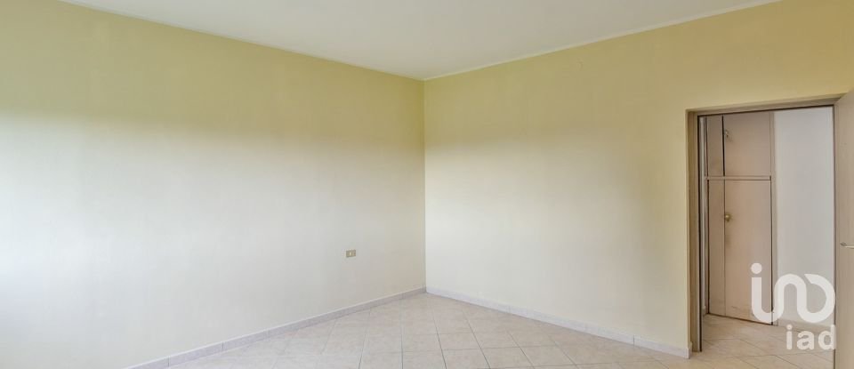 Three-room apartment of 82 m² in Besana in Brianza (20842)