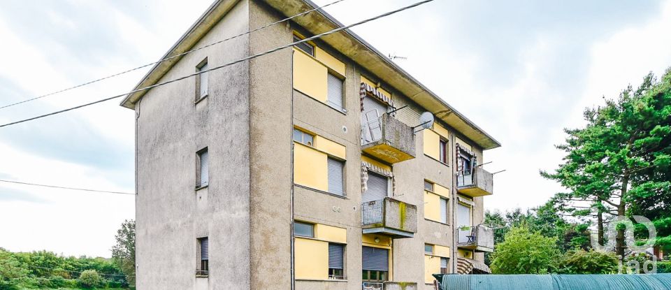 Three-room apartment of 82 m² in Besana in Brianza (20842)