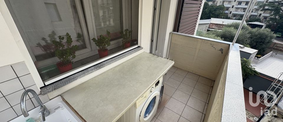 Bilocale di 33 m² a Firenze (50141)