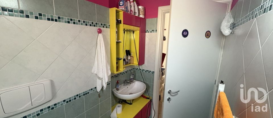 Bilocale di 33 m² a Firenze (50141)