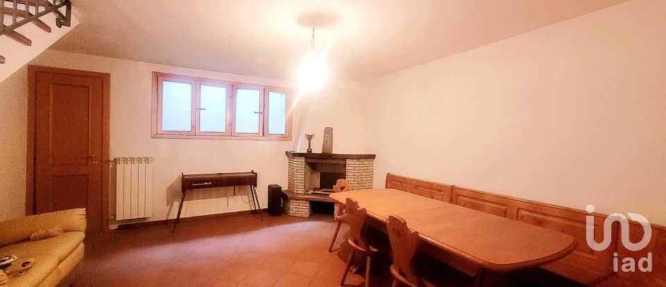 Apartment 6 rooms of 70 m² in Calenzano (50041)