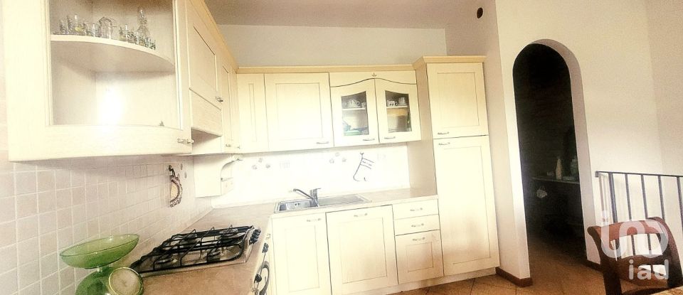 Apartment 6 rooms of 70 m² in Calenzano (50041)