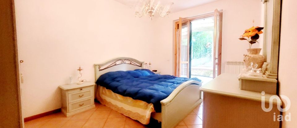 Apartment 6 rooms of 70 m² in Calenzano (50041)