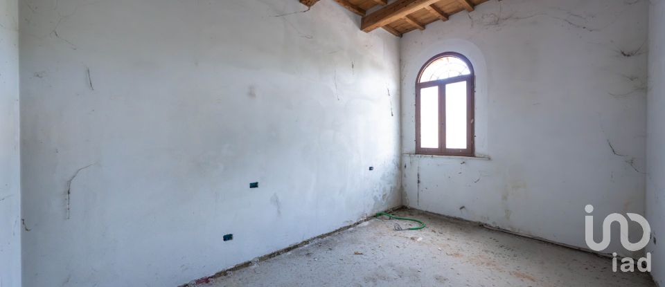 Appartamento 6 locali di 226 m² a Massa Fiscaglia (44025)