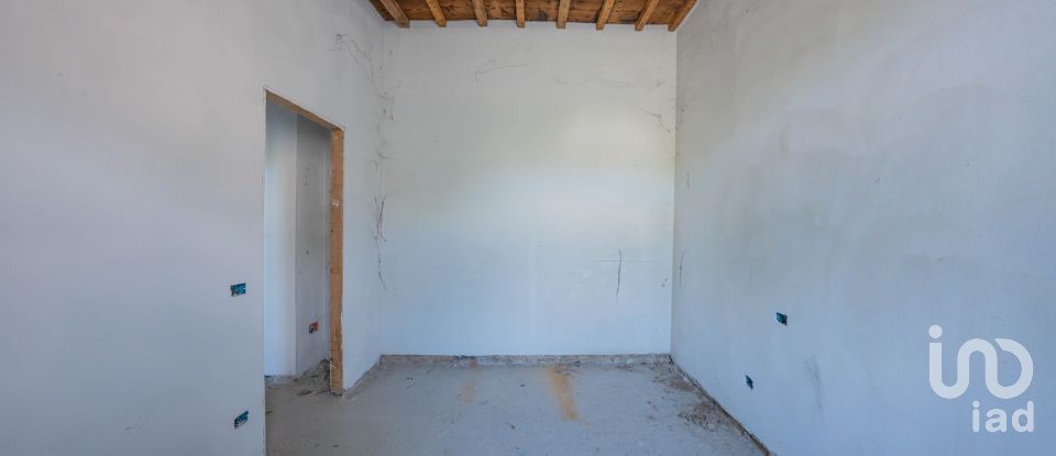 Appartamento 6 locali di 226 m² a Massa Fiscaglia (44025)