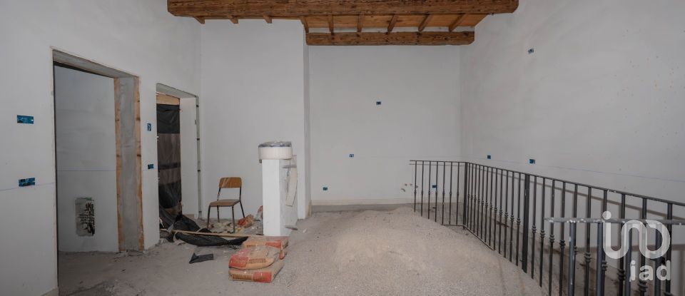 Appartamento 6 locali di 226 m² a Massa Fiscaglia (44025)