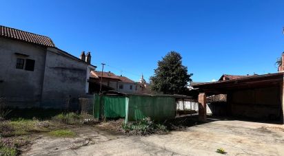 Rustico 4 locali di 400 m² in San Benigno Canavese (10080)