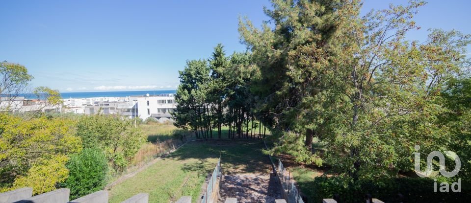 Casa indipendente 12 locali di 310 m² in Senigallia (60019)