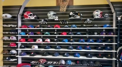 Negozio / locale commerciale di 40 m² in Savona (17100)