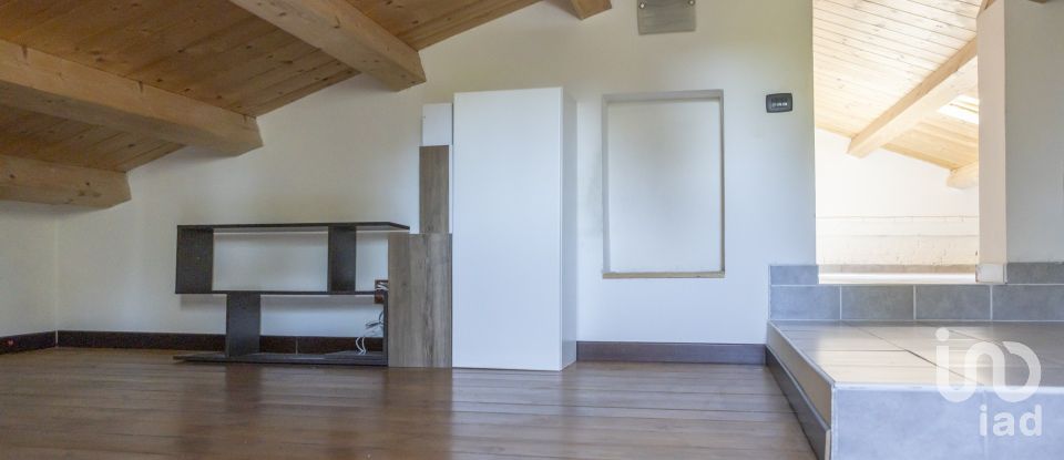 Quadrilocale di 123 m² a Agugliano (60020)