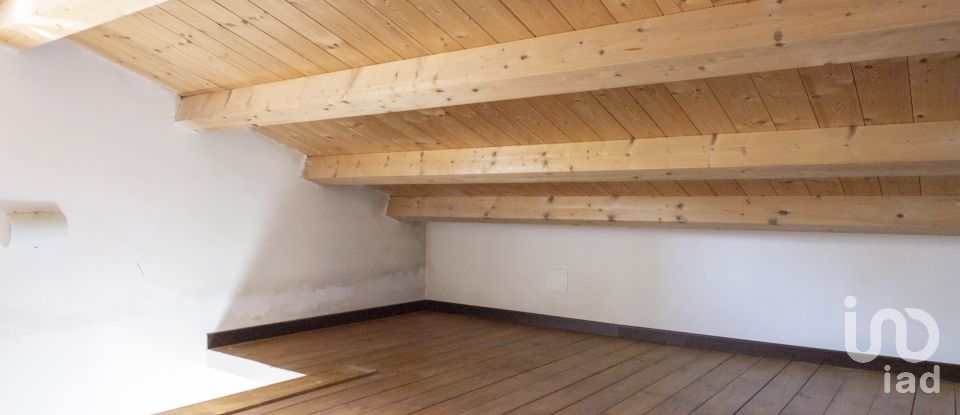 Quadrilocale di 123 m² a Agugliano (60020)