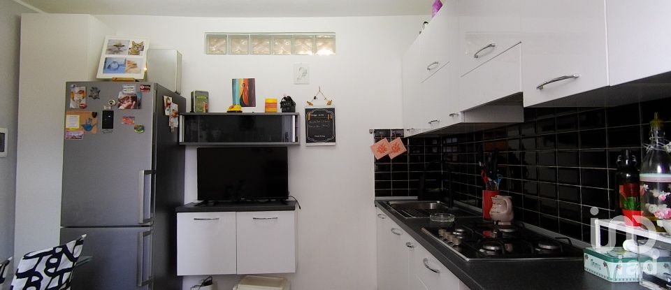 Appartamento 5 locali di 95 m² a Genova (16162)